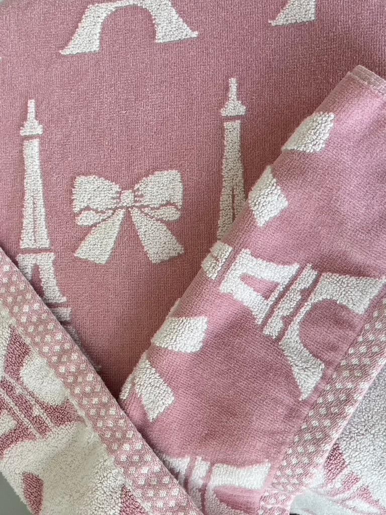 Pink Eiffel Tower hooded bath towel