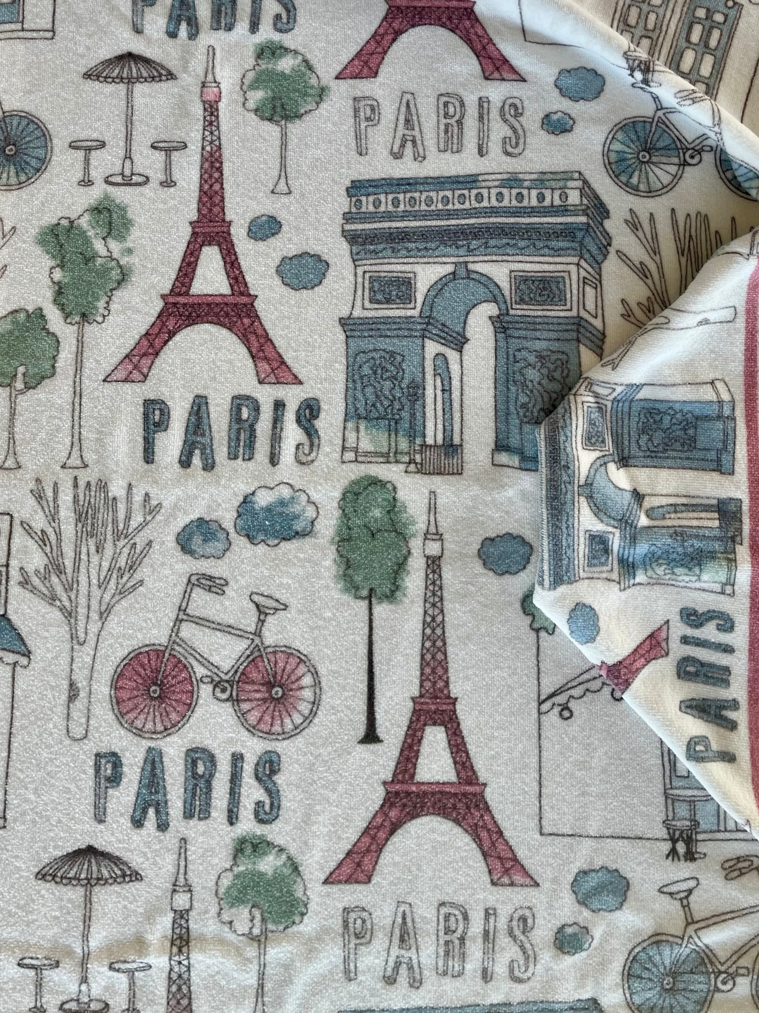 Paris Icons hooded bath towel