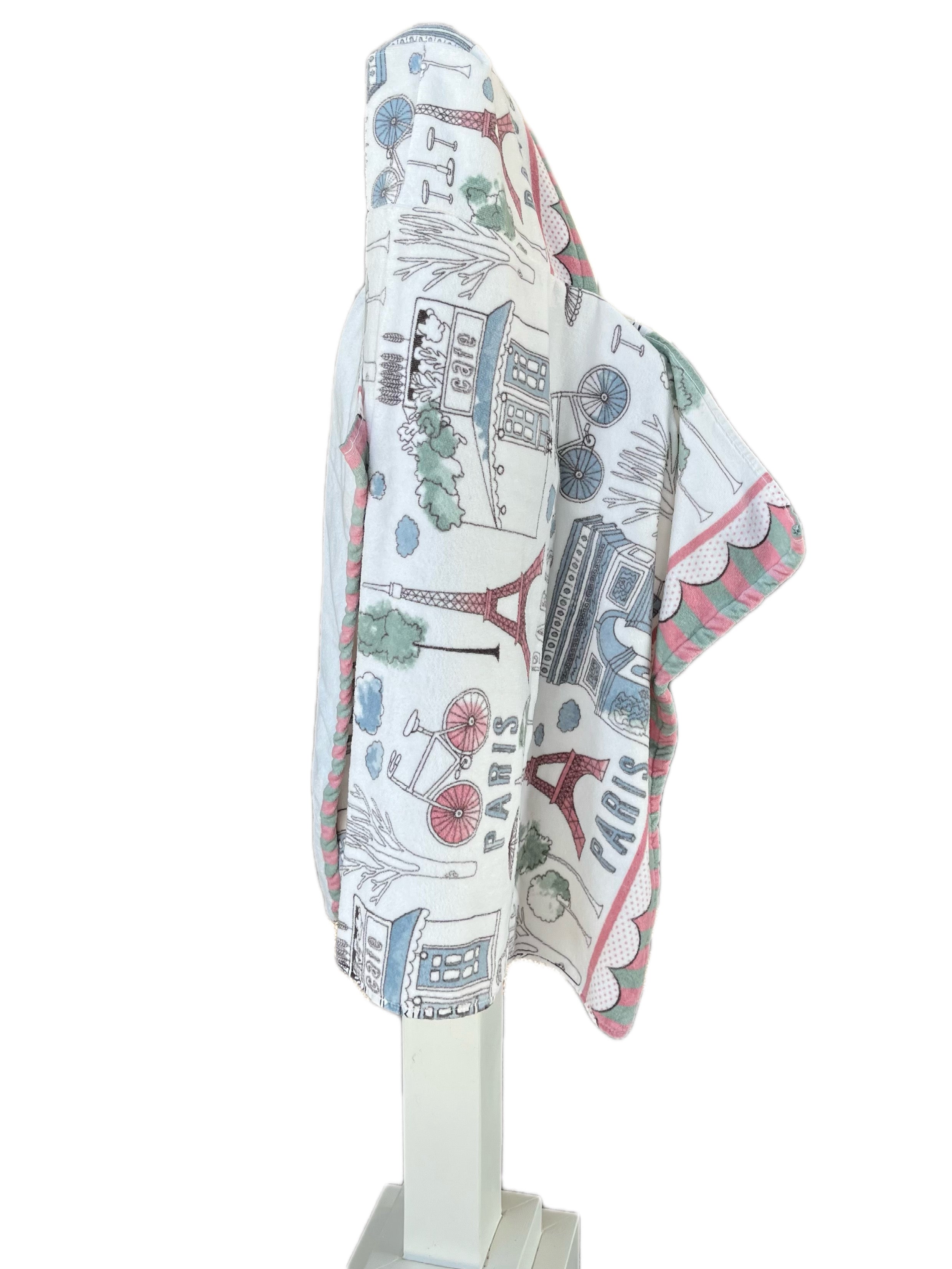 Paris Icons hooded bath towel
