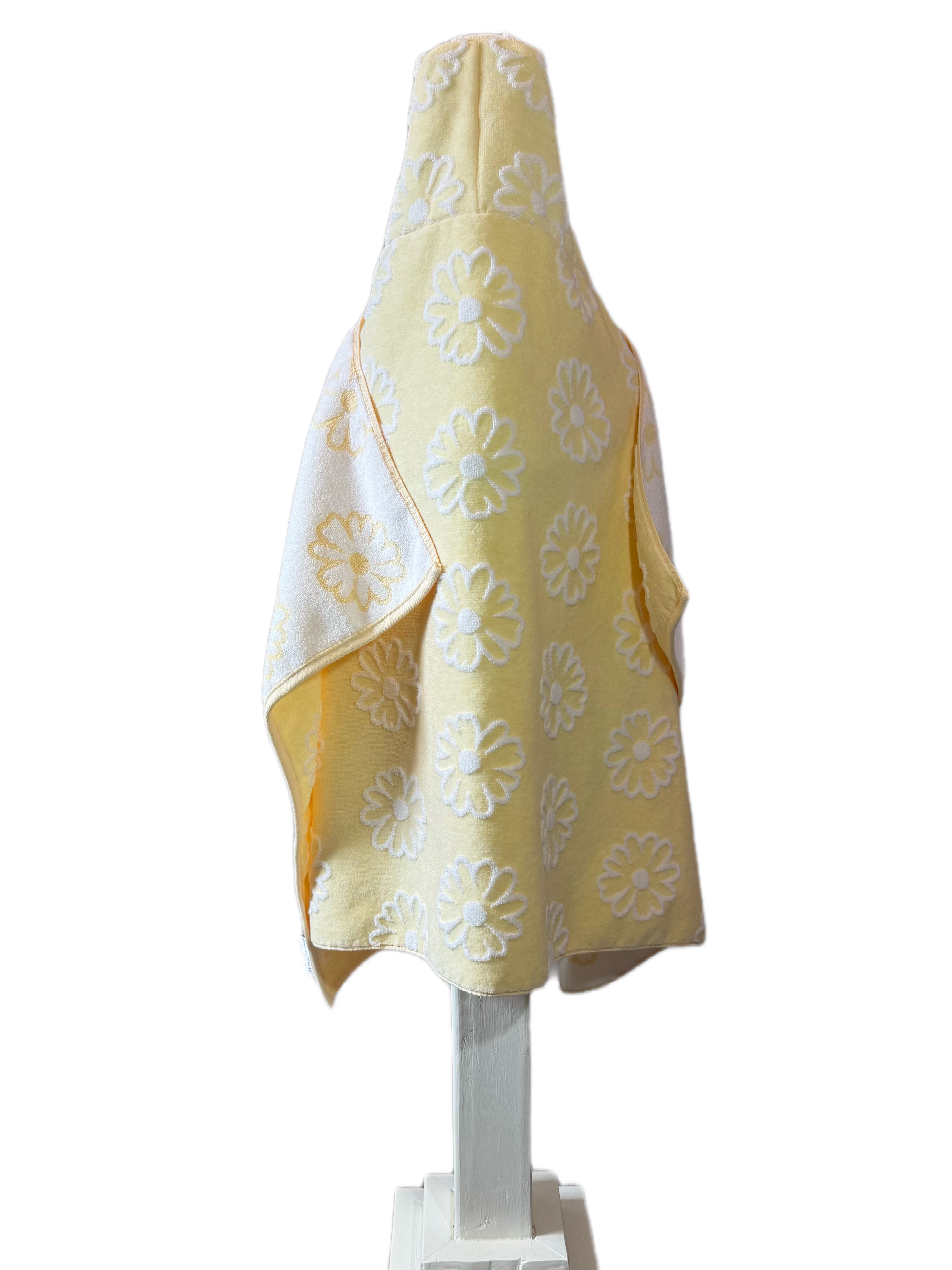 Yellow Daisy Delight hooded bath towel
