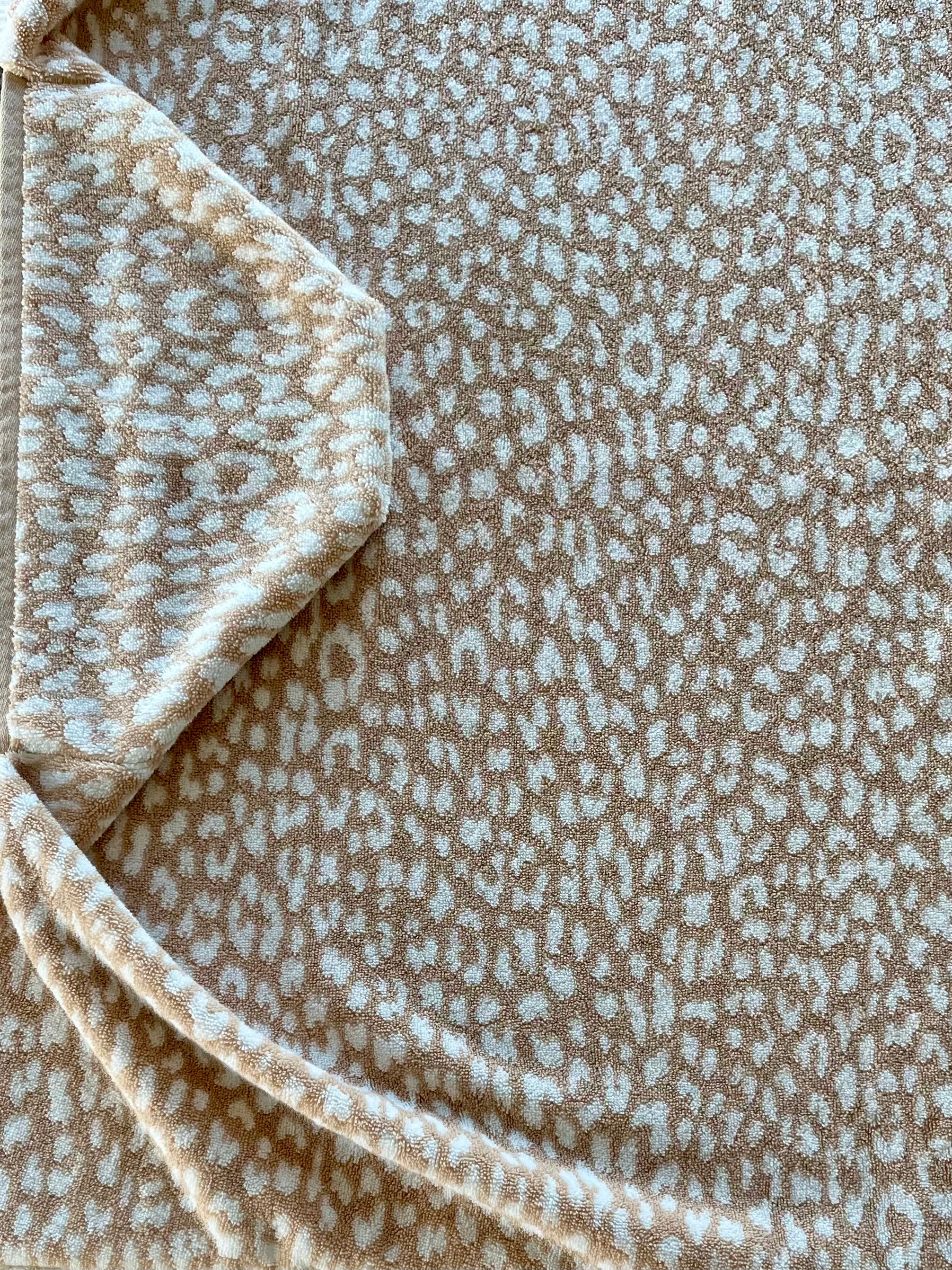 Sand Leopard print hooded bath towel