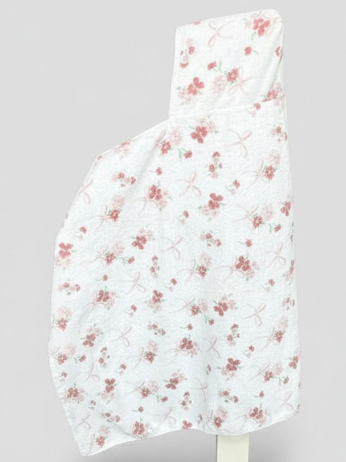 Bows and Bouquets hooded bath towel
