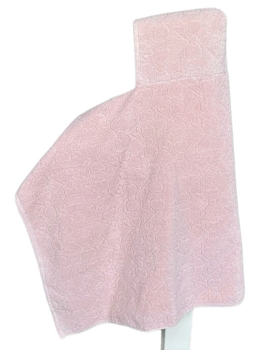 Bows on Pink hooded bath towel